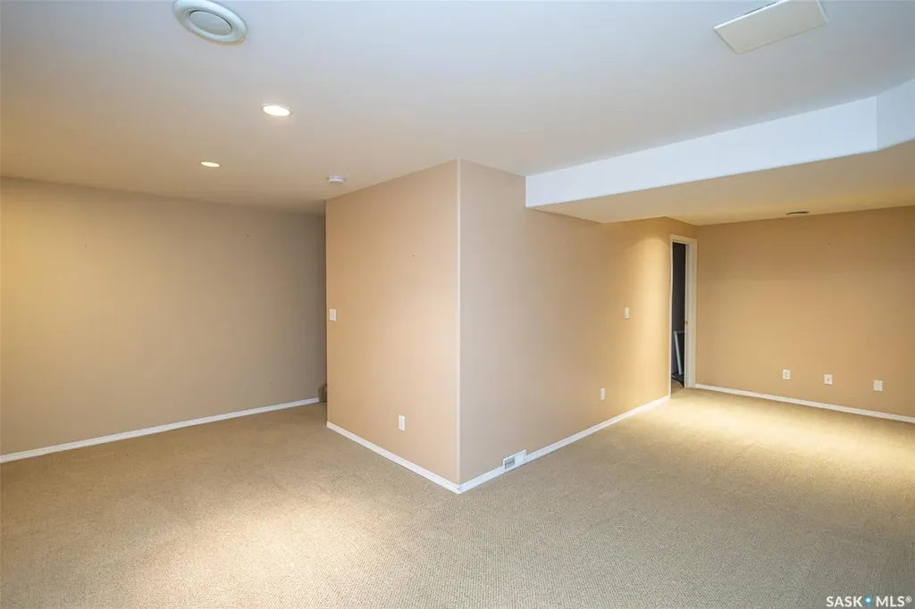 203 Herold Terrace Saskatoon SK S7V 1H8