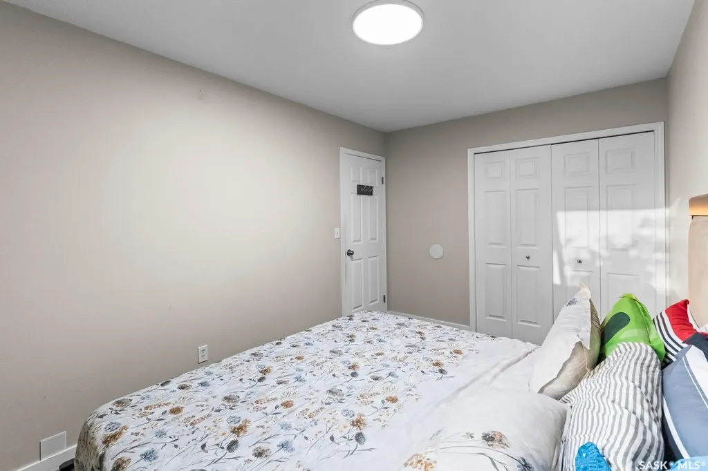 215 Pinehouse Drive Saskatoon SK S7K 6N9