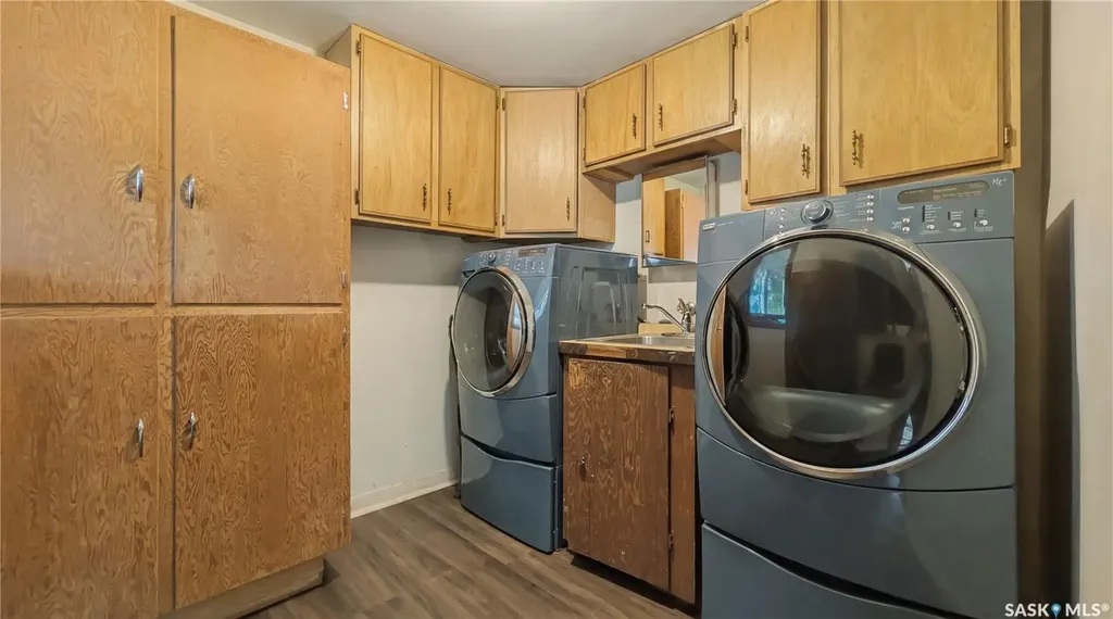 202 2nd Avenue E Rosetown SK S0L 2V0