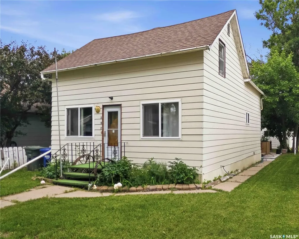 202 2nd Avenue E Rosetown SK S0L 2V0