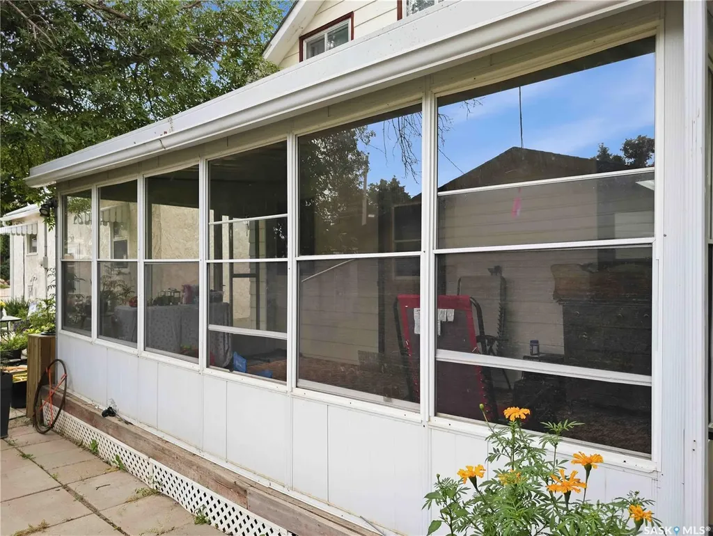 202 2nd Avenue E Rosetown SK S0L 2V0