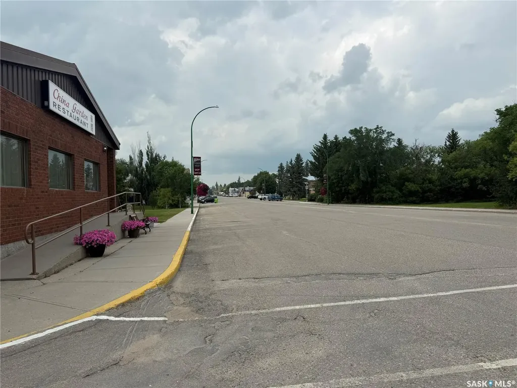 400 Grand Avenue Indian Head SK S0G 2K0
