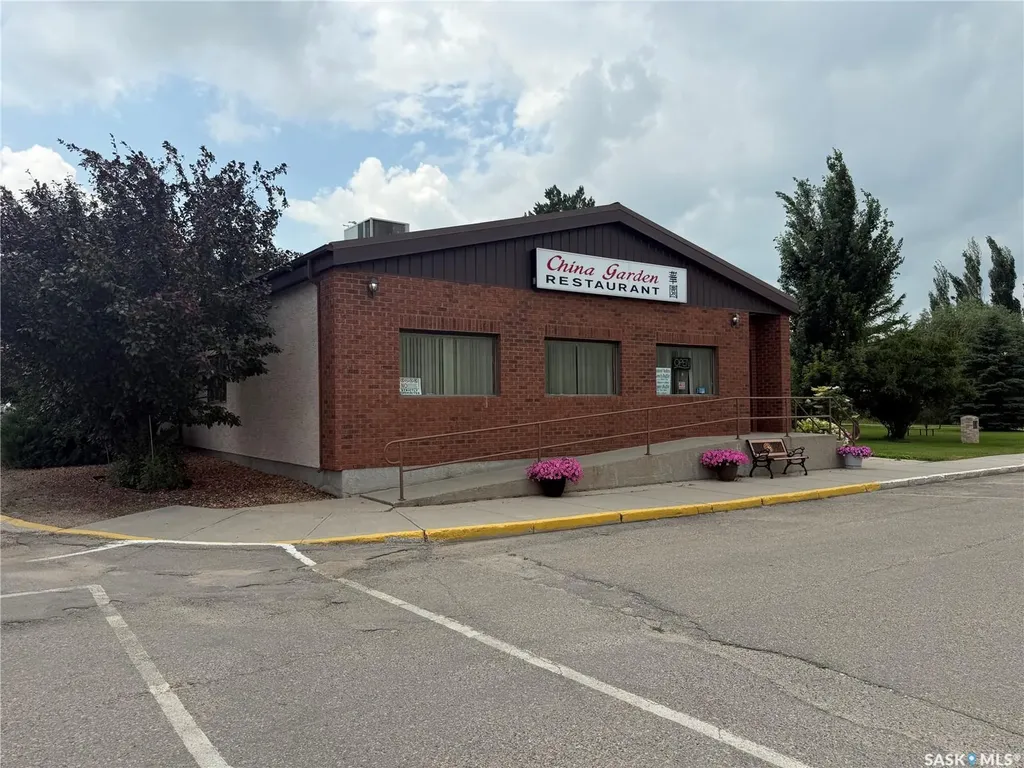 400 Grand Avenue Indian Head SK S0G 2K0