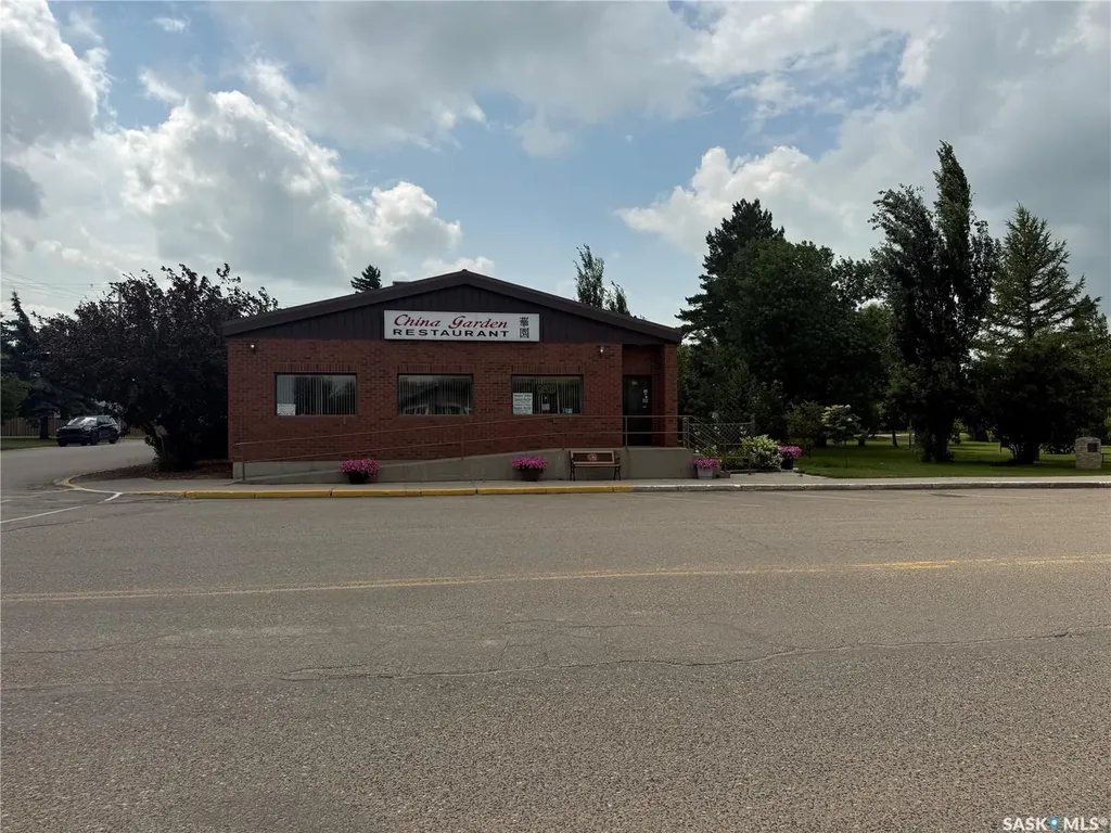 400 Grand Avenue Indian Head SK S0G 2K0