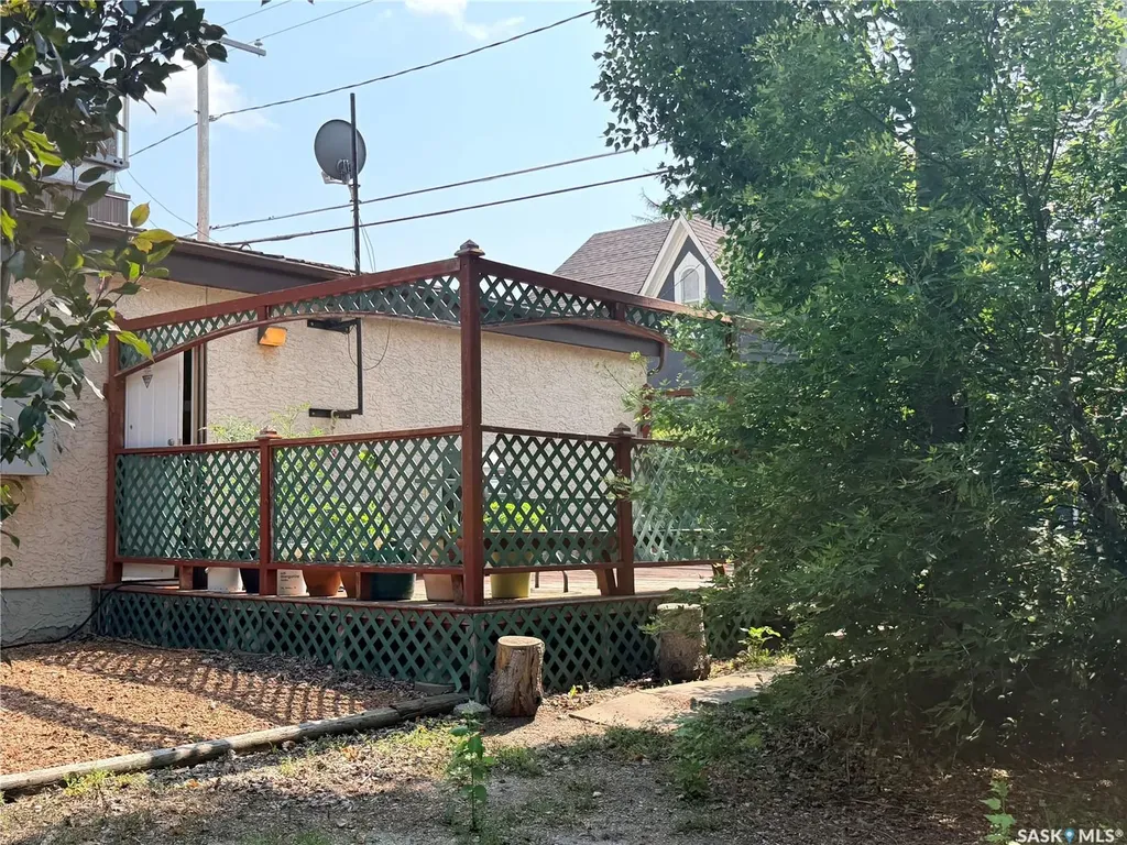 400 Grand Avenue Indian Head SK S0G 2K0