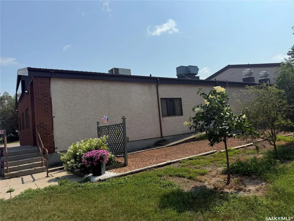 400 Grand Avenue Indian Head SK S0G 2K0