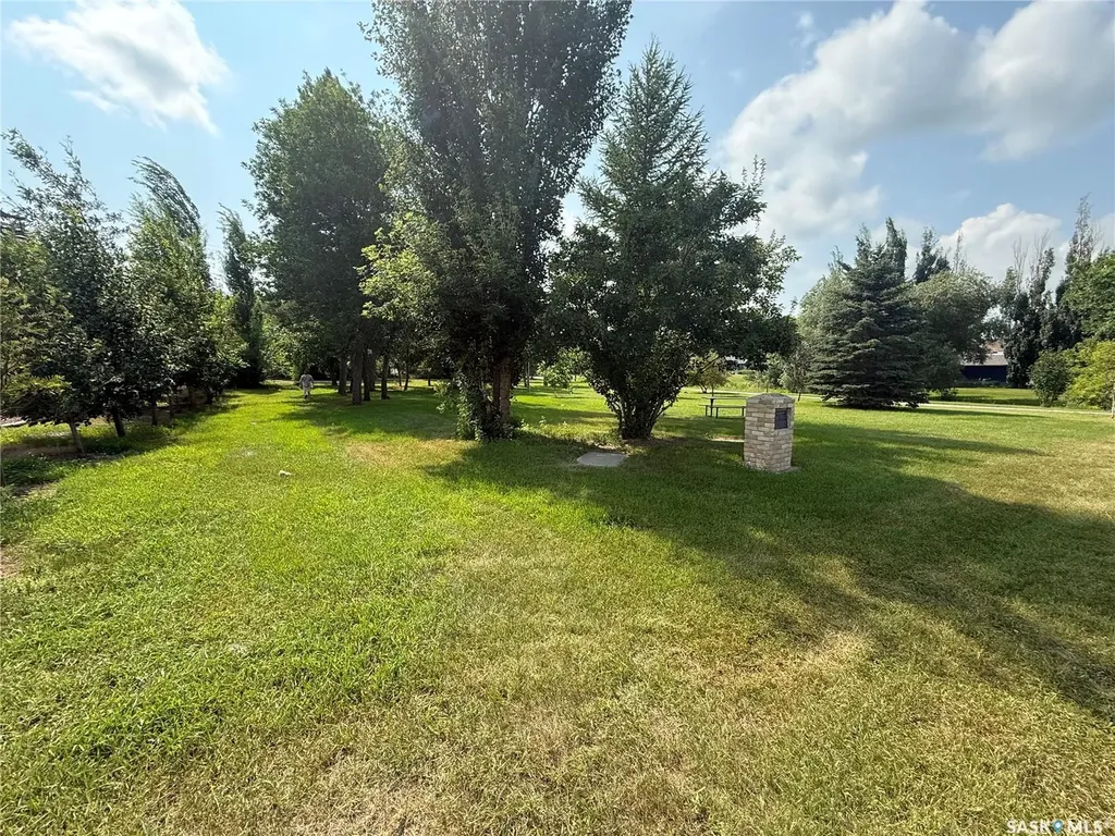 400 Grand Avenue Indian Head SK S0G 2K0