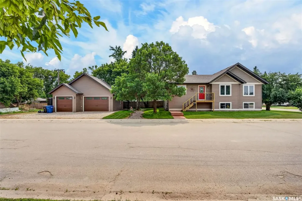 140 10th Street Humboldt SK S0K 2A0