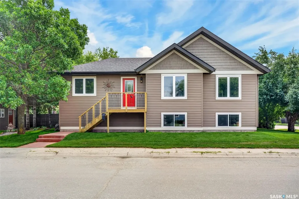 140 10th Street Humboldt SK S0K 2A0