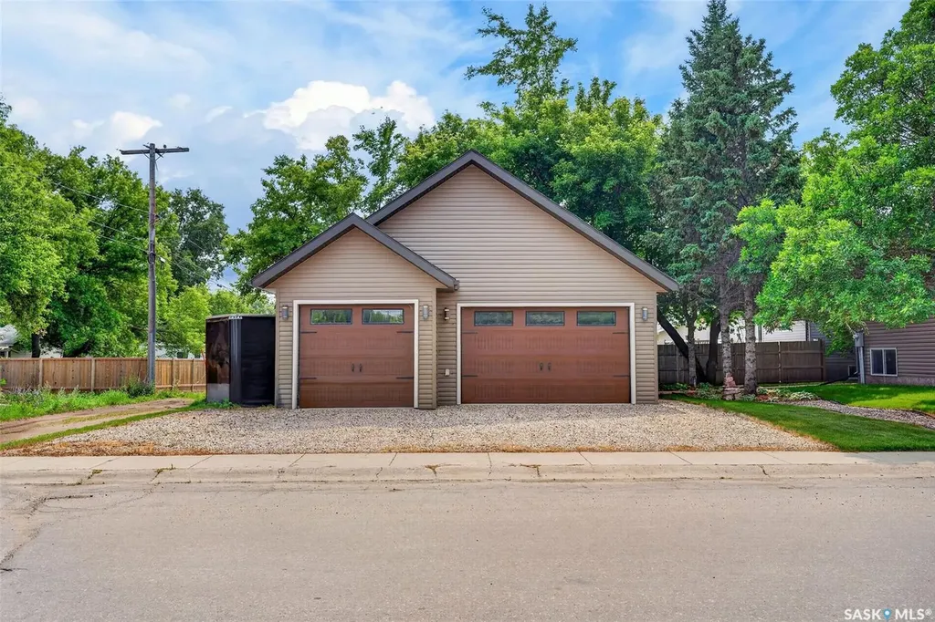140 10th Street Humboldt SK S0K 2A0