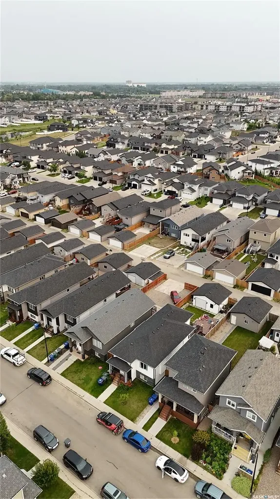 418 Ells Way Saskatoon SK S7L 6K6
