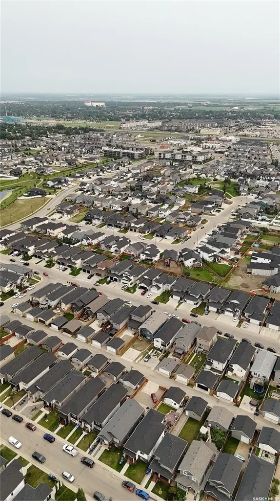 418 Ells Way Saskatoon SK S7L 6K6