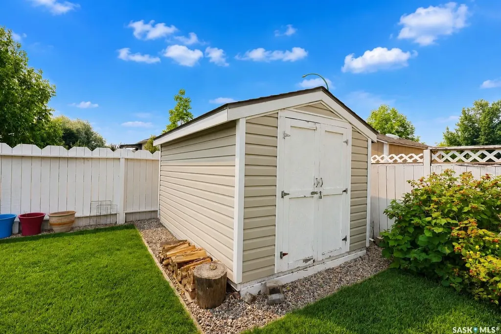 3 Meagher Place Prince Albert SK S6X 1C3