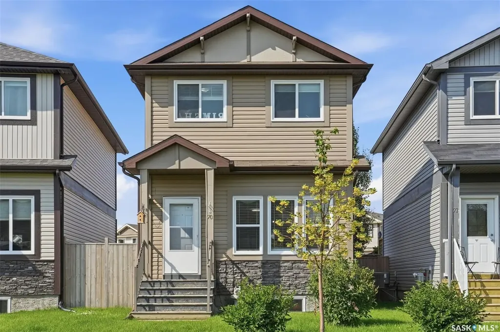 235 Rosewood Boulevard E Saskatoon SK S7V 0J3