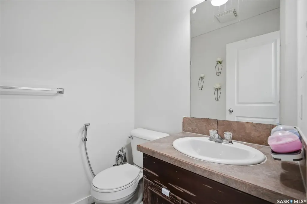 235 Rosewood Boulevard E Saskatoon SK S7V 0J3