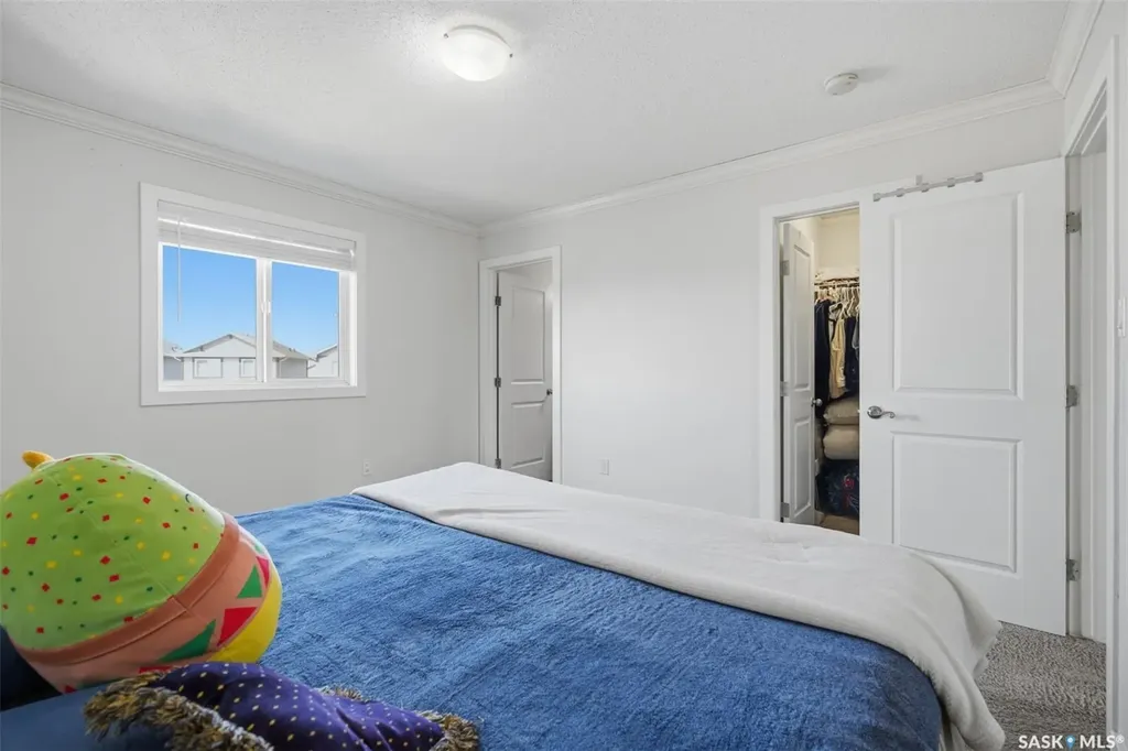 235 Rosewood Boulevard E Saskatoon SK S7V 0J3