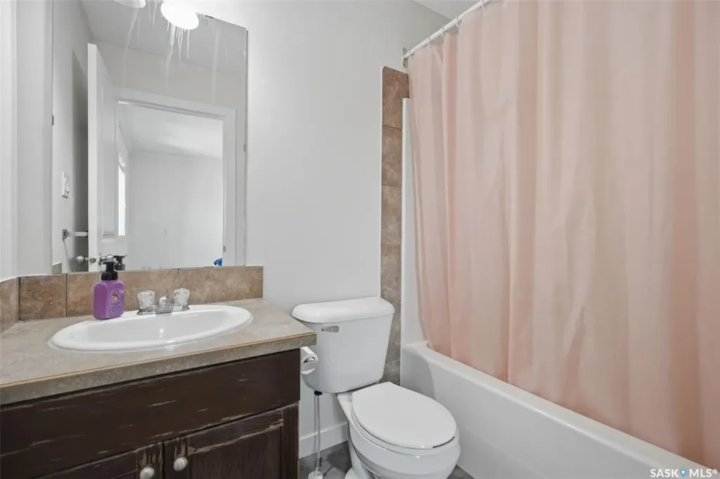 235 Rosewood Boulevard E Saskatoon SK S7V 0J3