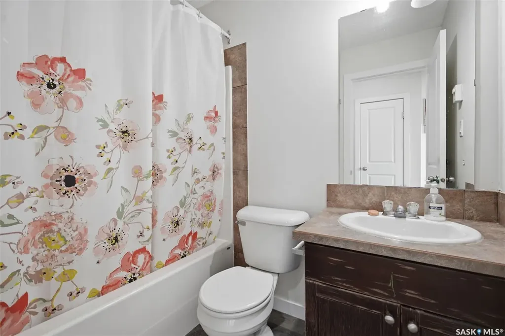 235 Rosewood Boulevard E Saskatoon SK S7V 0J3