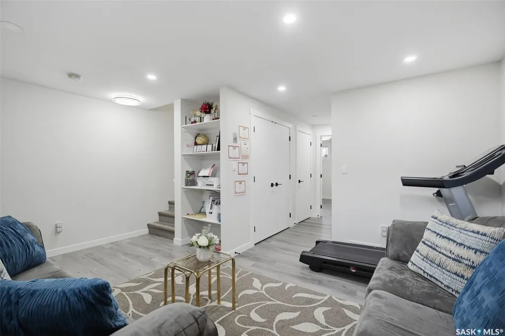 235 Rosewood Boulevard E Saskatoon SK S7V 0J3