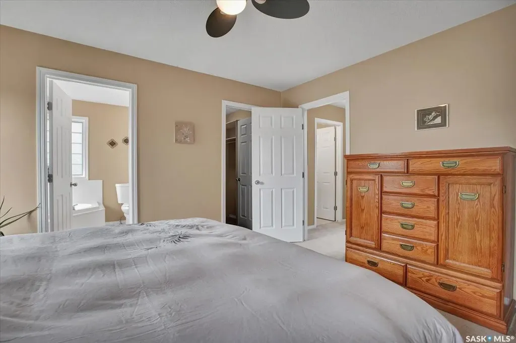 211 Brookshire Crescent Saskatoon SK S7V 1H1