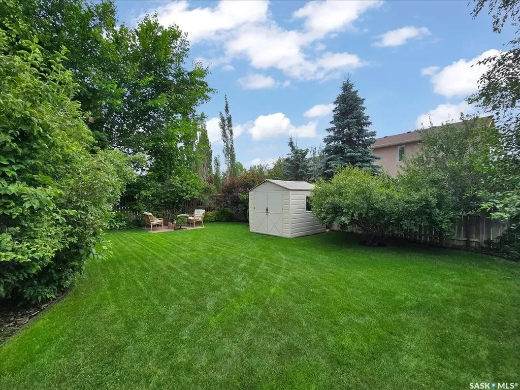211 Brookshire Crescent Saskatoon SK S7V 1H1
