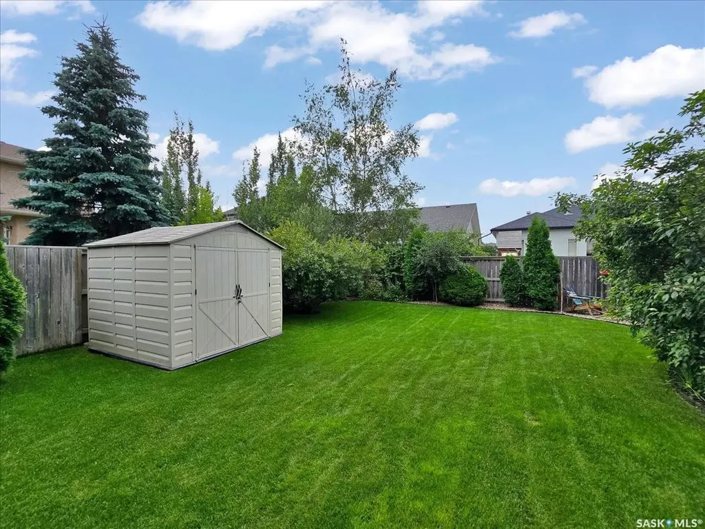 211 Brookshire Crescent Saskatoon SK S7V 1H1