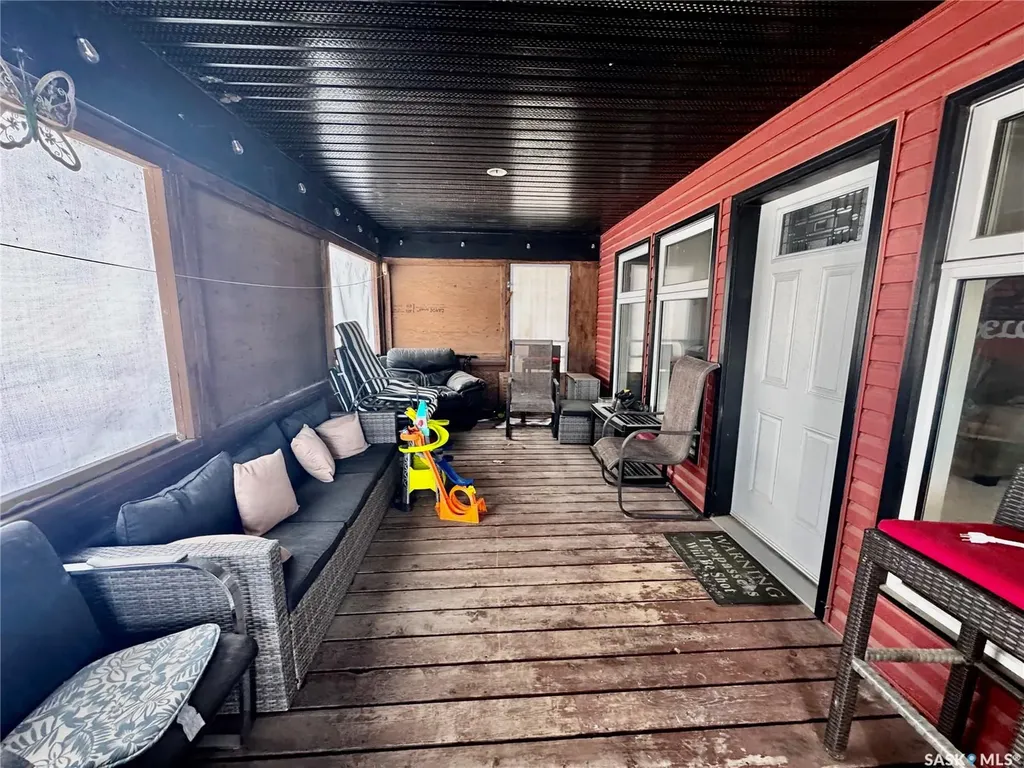706 Park Drive Good Lake Rm No. 274 SK S0A 0L1