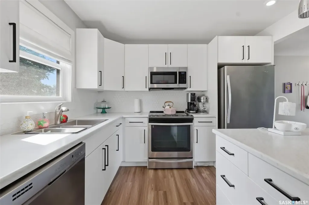 2321 Mckinnon Avenue S Saskatoon SK S7N 1N7