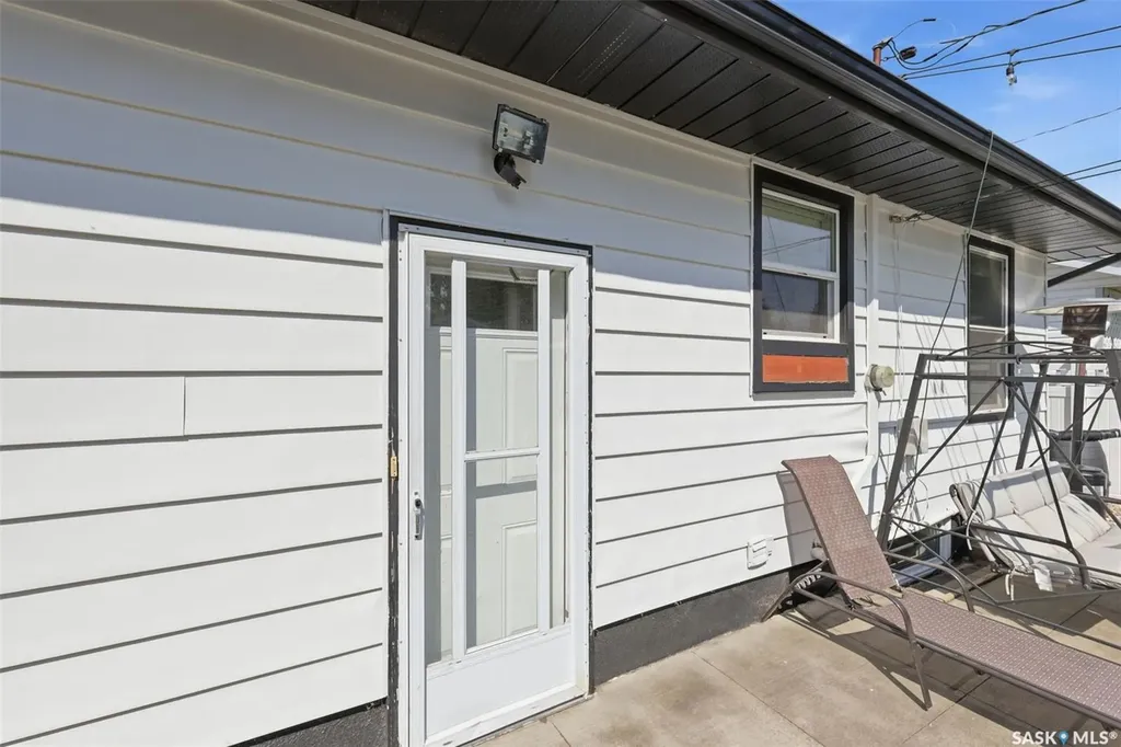 2321 Mckinnon Avenue S Saskatoon SK S7N 1N7