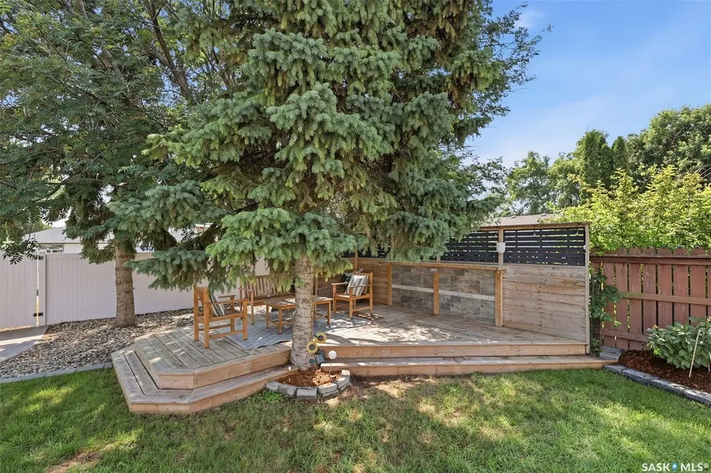 2321 Mckinnon Avenue S Saskatoon SK S7N 1N7