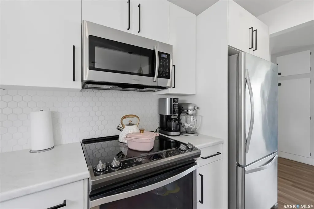 2321 Mckinnon Avenue S Saskatoon SK S7N 1N7