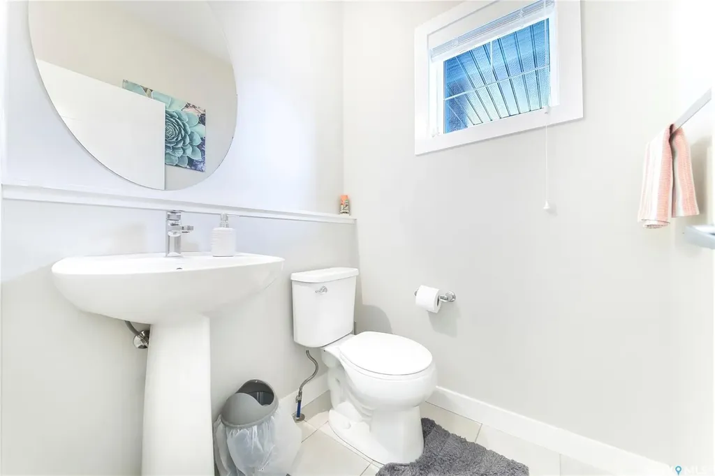 303 Delainey Manor Saskatoon SK S7V 0N4