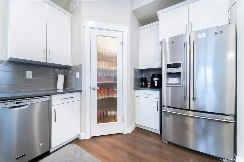 303 Delainey Manor Saskatoon SK S7V 0N4