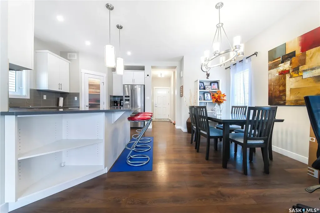 303 Delainey Manor Saskatoon SK S7V 0N4