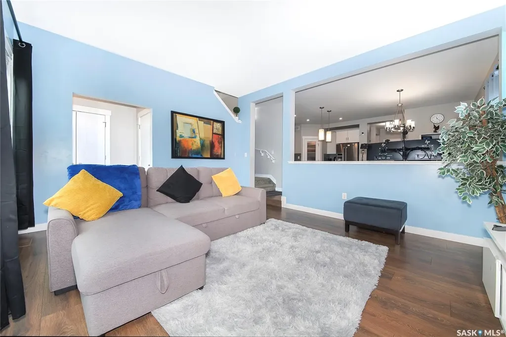 303 Delainey Manor Saskatoon SK S7V 0N4