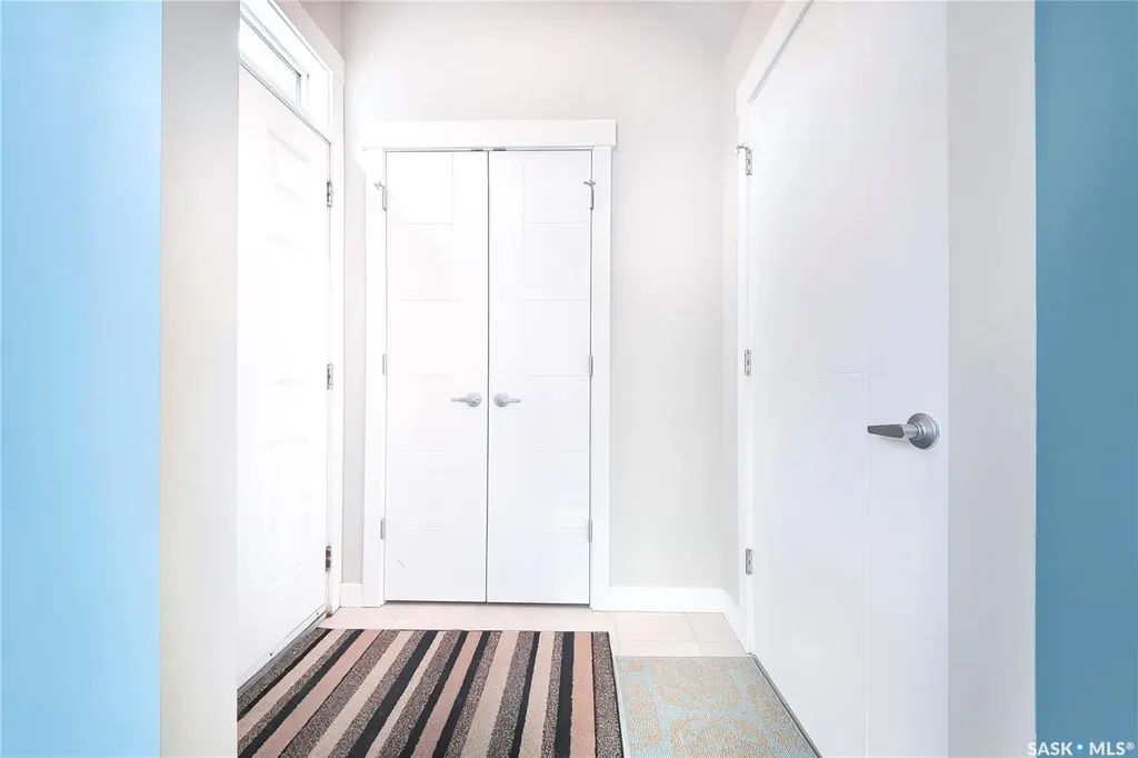 303 Delainey Manor Saskatoon SK S7V 0N4