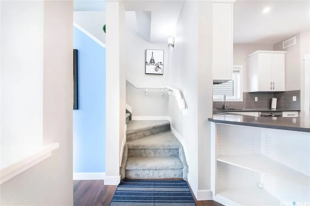 303 Delainey Manor Saskatoon SK S7V 0N4