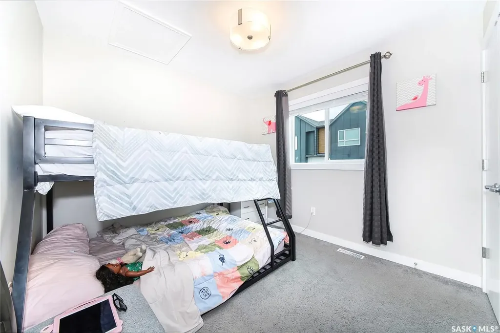 303 Delainey Manor Saskatoon SK S7V 0N4