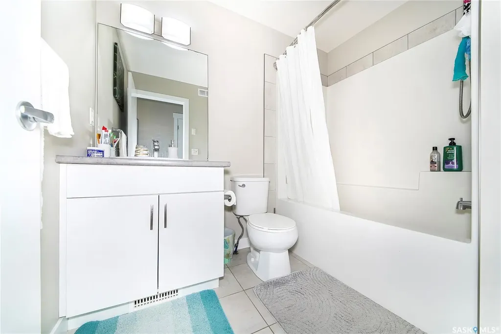 303 Delainey Manor Saskatoon SK S7V 0N4