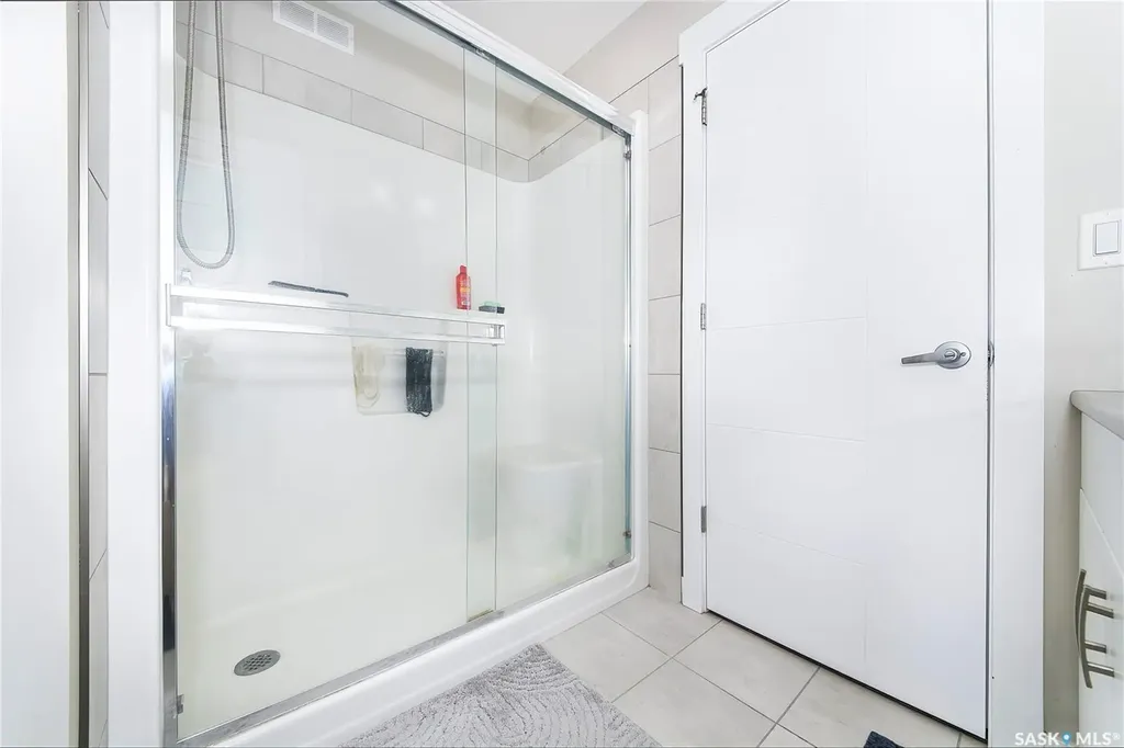303 Delainey Manor Saskatoon SK S7V 0N4