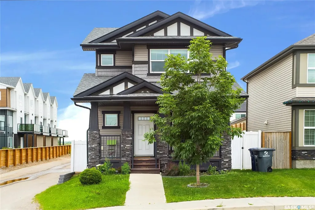 303 Delainey Manor Saskatoon SK S7V 0N4