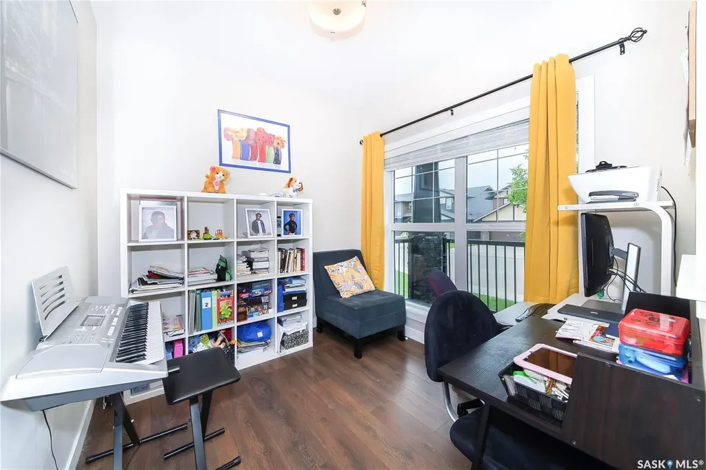 303 Delainey Manor Saskatoon SK S7V 0N4
