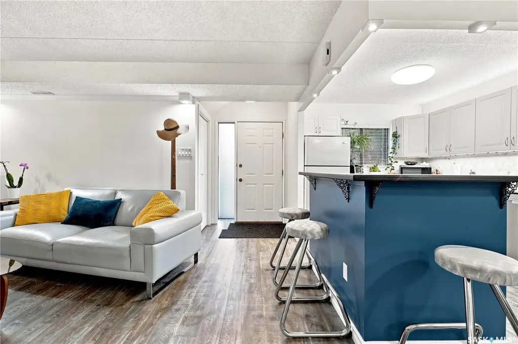 441 Pendygrasse Road Saskatoon SK S7M 5C1