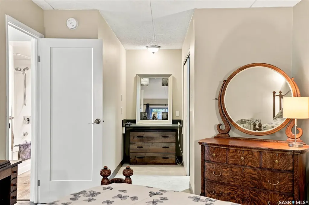 441 Pendygrasse Road Saskatoon SK S7M 5C1