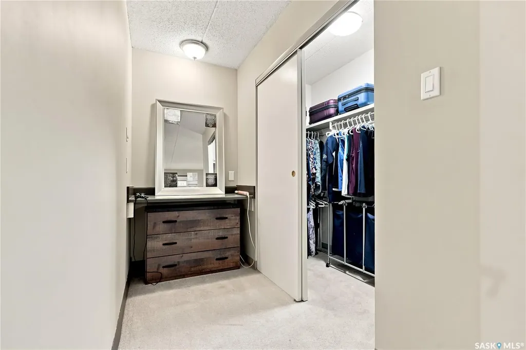 441 Pendygrasse Road Saskatoon SK S7M 5C1