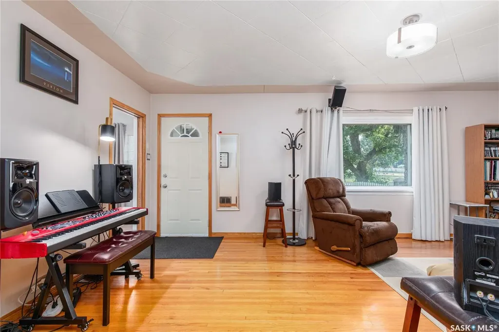 218 Coteau Street W Moose Jaw SK S6H 5C7