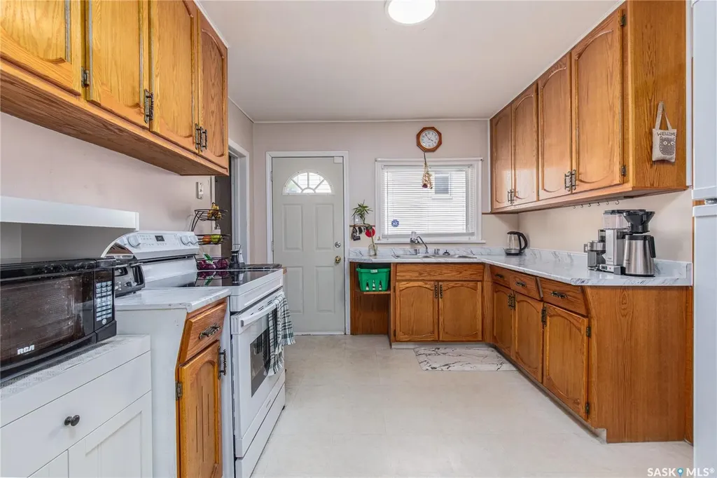 218 Coteau Street W Moose Jaw SK S6H 5C7