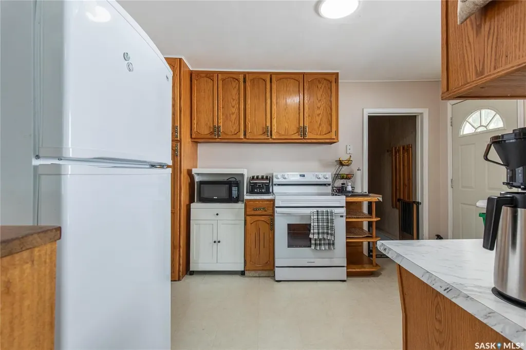 218 Coteau Street W Moose Jaw SK S6H 5C7