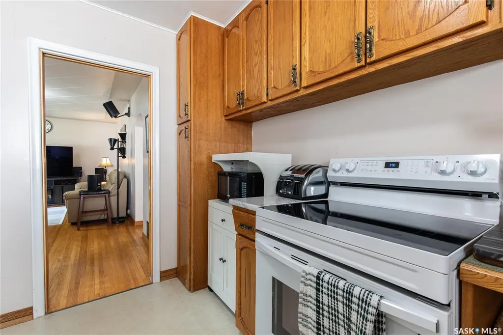 218 Coteau Street W Moose Jaw SK S6H 5C7