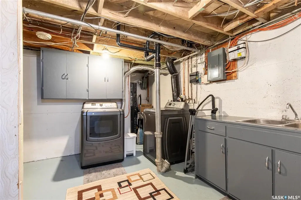 218 Coteau Street W Moose Jaw SK S6H 5C7